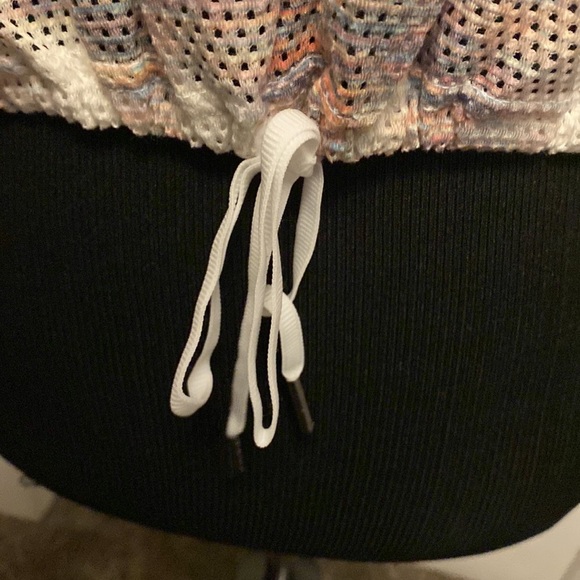 Champion Women’s Mesh Short Sleeve Top w/ drawstring waist sz L NWT - Picture 4 of 8